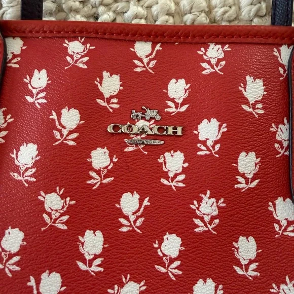Coach Red White Floral Women's Tote Bag - Picture 2 of 9